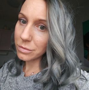 Meet your Posher, Danealle